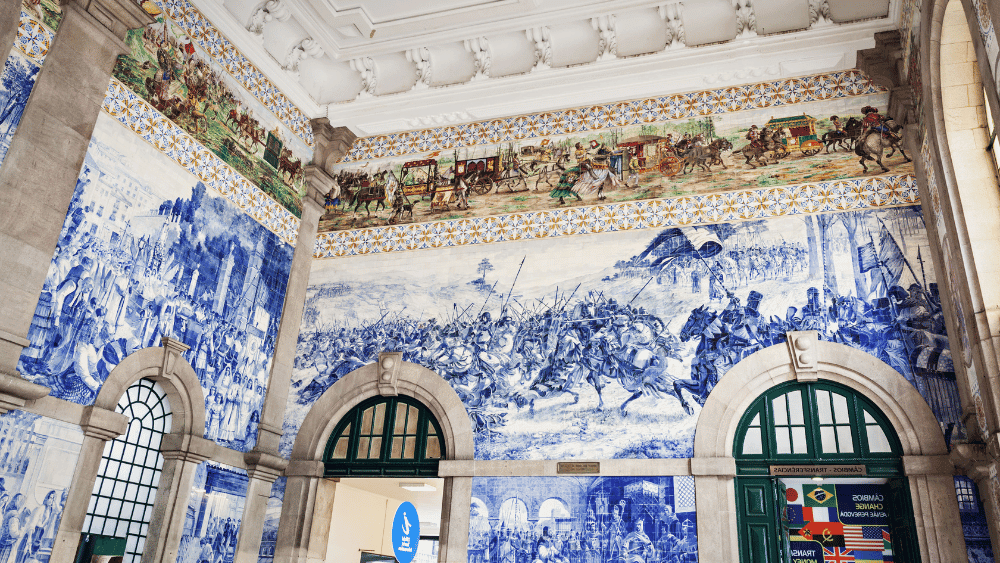São Bento Station & Clérigos District History Told Through Azulejos